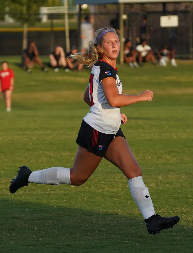 Coach Anna Fish, Purpose Training founder and former D1 midfielder